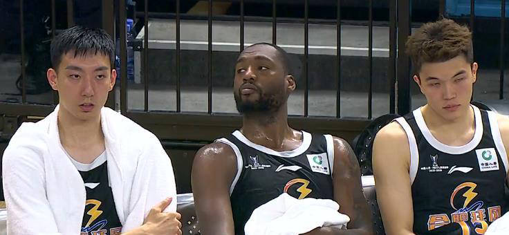 路要比人宽 路要比人宽